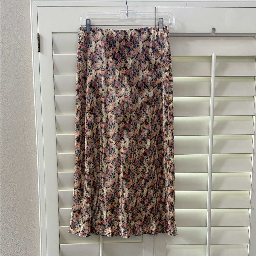 love, Fire A-Line Floral Skirt - Multicolor